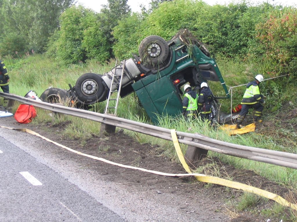 accidente-camion-carretera