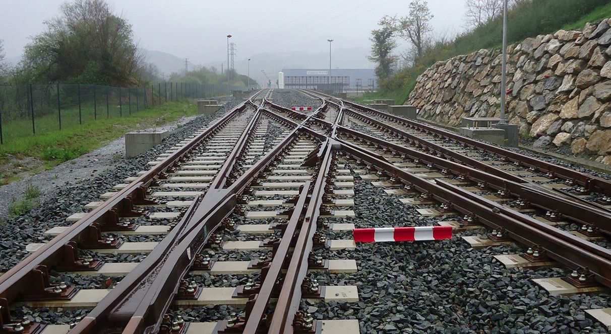 Vias ferroviaras intermodalidad