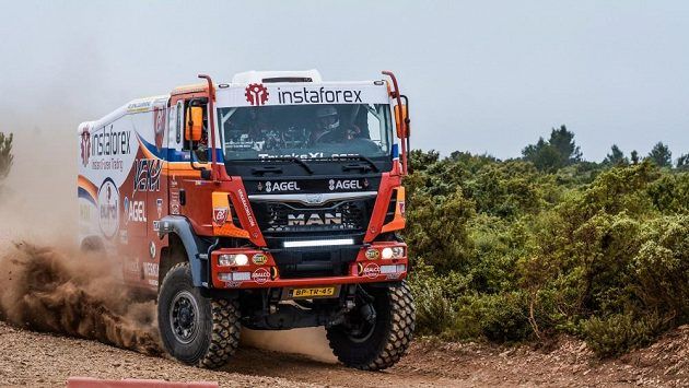 El checo Loprais, tercero en la clasificación general del Dakar 2015 tras la quinta etapa El checo Loprais, tercero en la clasificación general del Dakar 2015 tras la quinta etapa