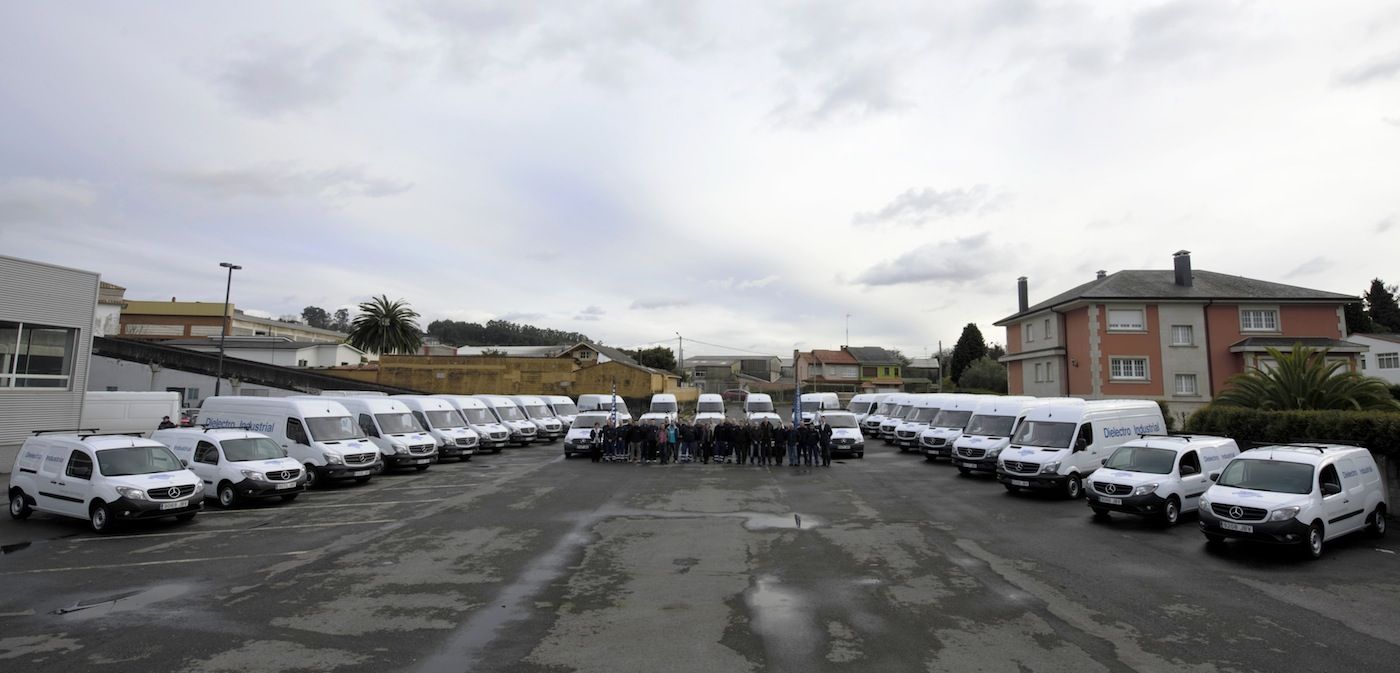 Dielectro renueva su flota de furgonetas con Mercedes