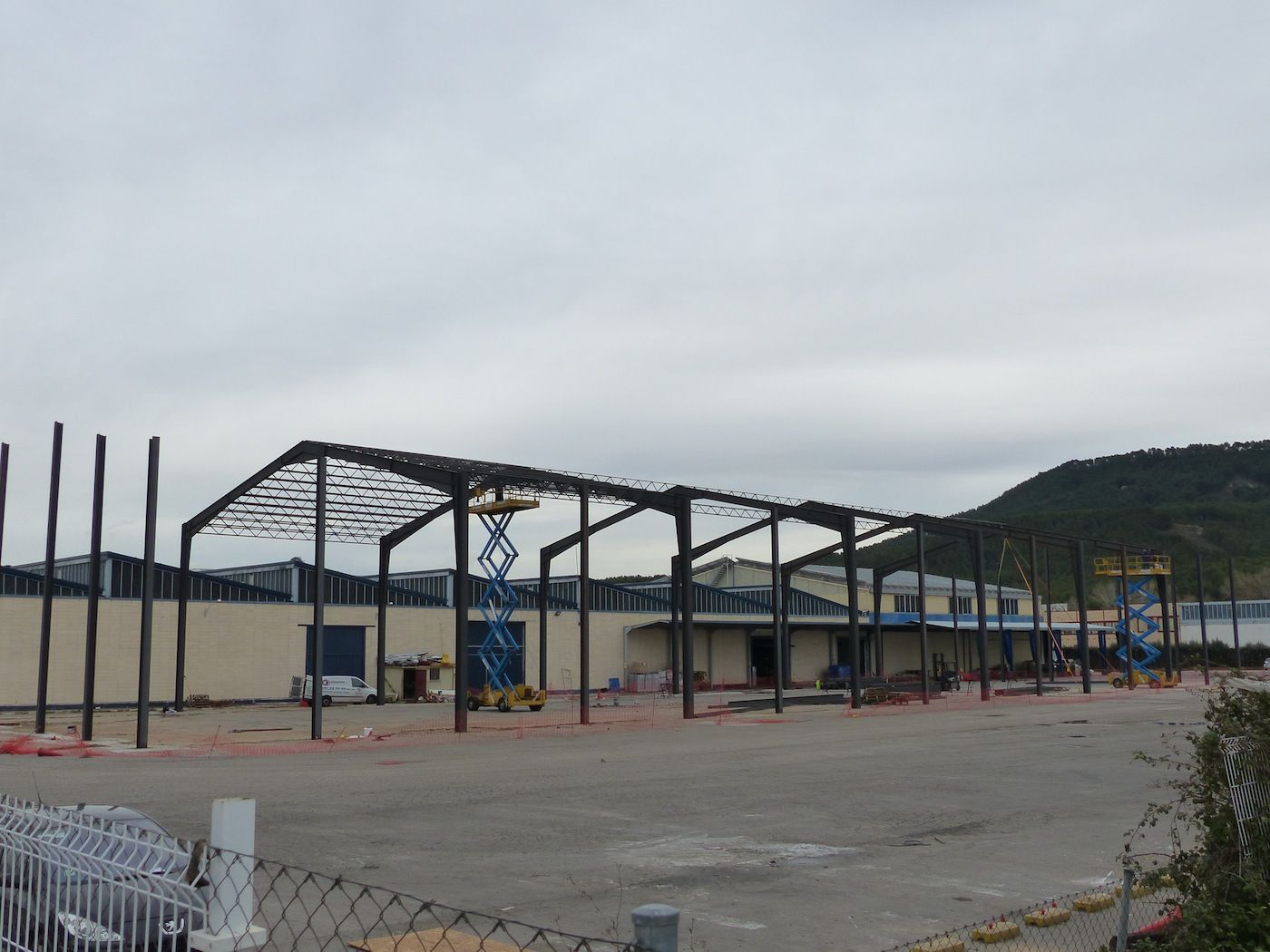 Los costes exclusivamente en materiales de la construcción industrial y logística han aumentado un 0,26% anual en octubre.