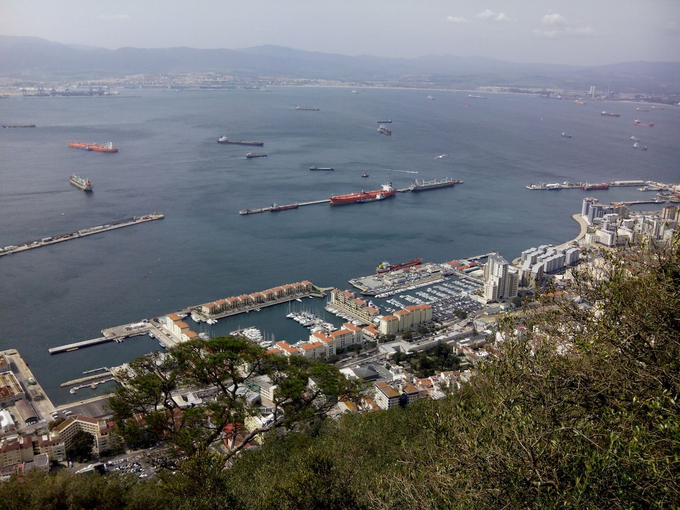 Puerto de Gibraltar agentes de aduanas
