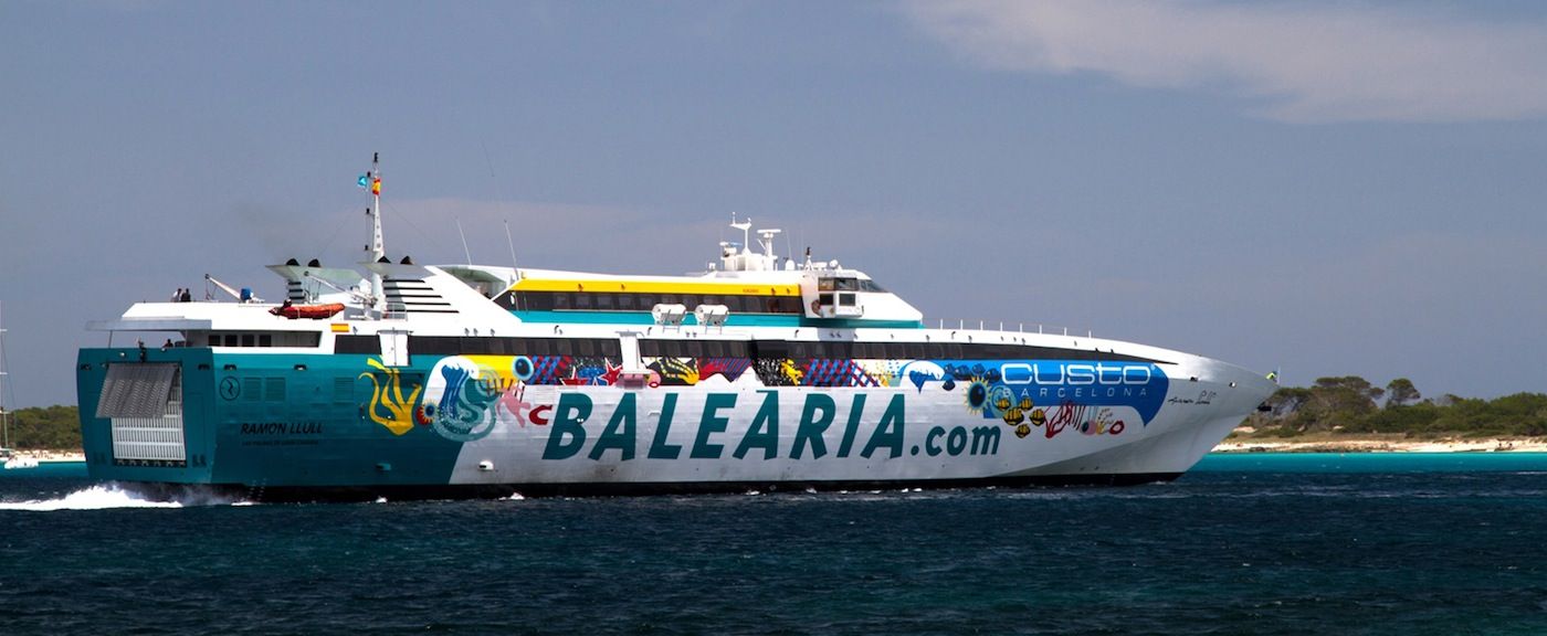 Ferry Ramón Llull de Balearia 2015