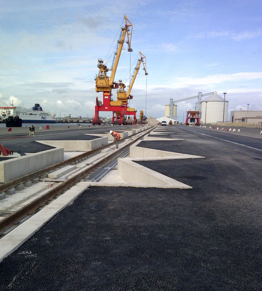 Adecuación de la infraestructura de la terminal de la VIIA Britanica en el puerto de Calais