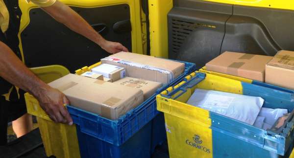 Reparto de paquetes en Correos debidos al e-commerce