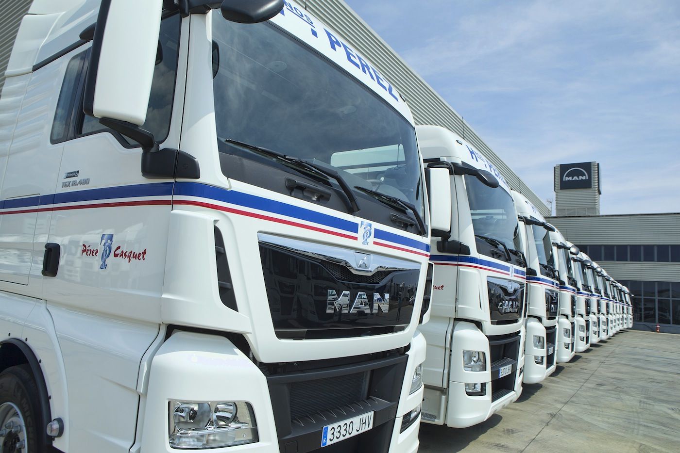 Transportes Perez Casquet incorpora 41 tractoras de MAN