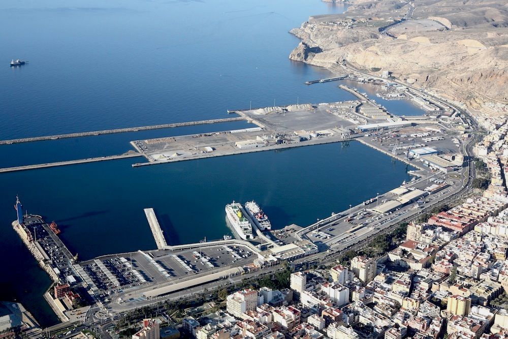 El puerto de Almería quiere reducir su impacto medioambiental