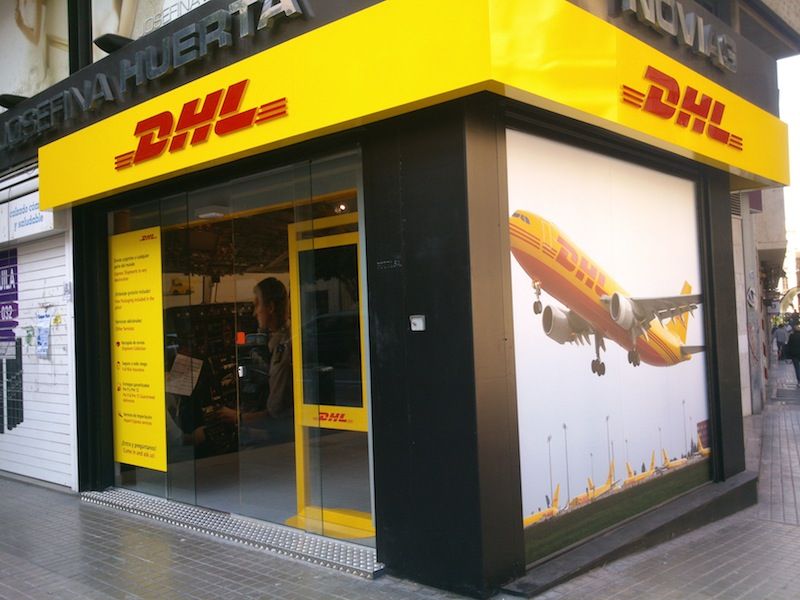 DHL inaugura dos nuevos puntos de venta en Valencia y Bilbao