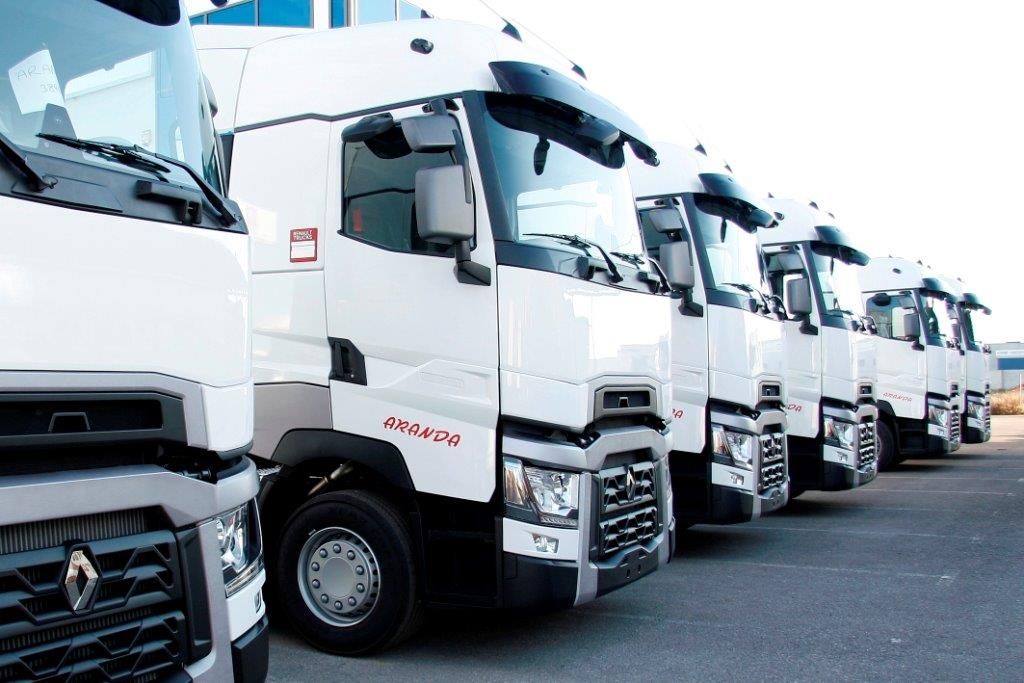 Transportes Aranda amplía su flota con 12 Renault Trucks T 520