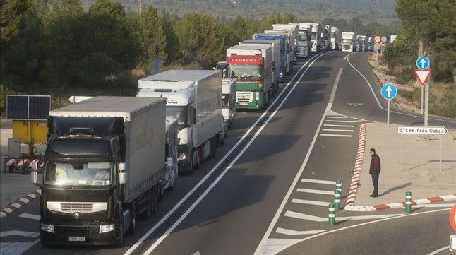 Los transportistas abogan por una rebaja del 80% para usar la AP-68 Los transportistas abogan por una rebaja del 80% para usar la AP-68