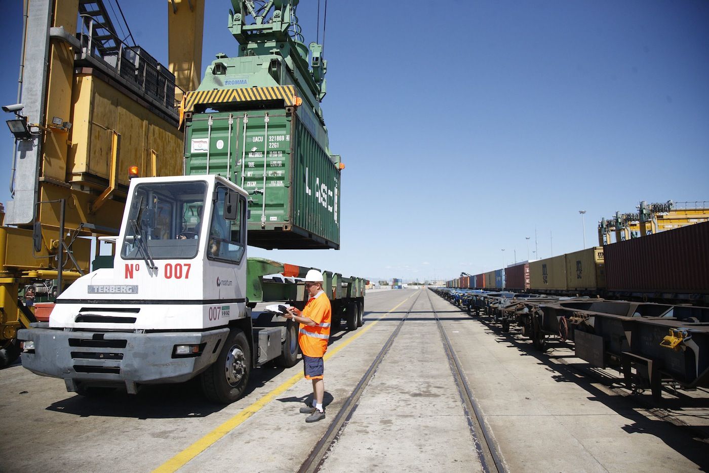 Tráfico ferroportuario en Noatum Container Terminal Valencia