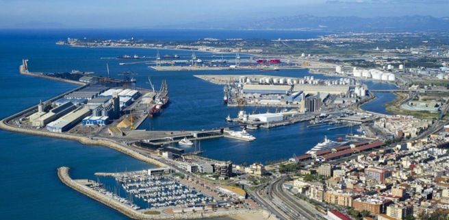 El puerto de Tarragona prevé crecer un 4% en 2016