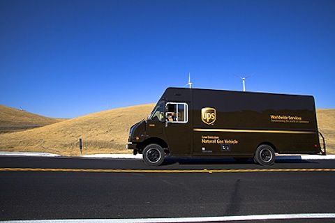 UPS vehiculo limpio