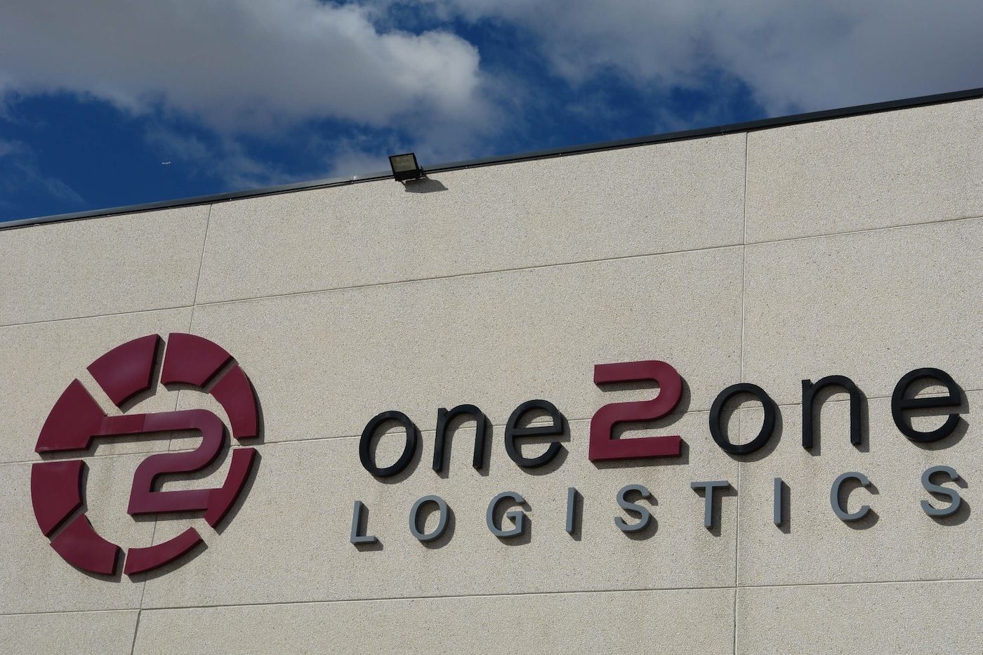One2One Logistics