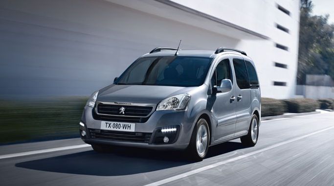 El Peugeot Partner Tepee estrena el nuevo motor de gasolina de Peugeot