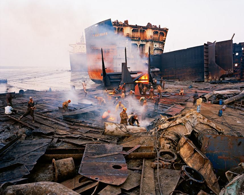 Desguace de buques en Bangladesh