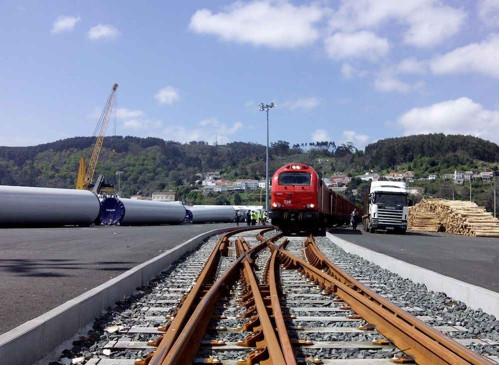 El puerto de Ferrol invertirá 135 millones en sus accesos ferroviarios al Puerto Exterior El puerto de Ferrol invertirá 135 millones en sus accesos ferroviarios al Puerto Exterior