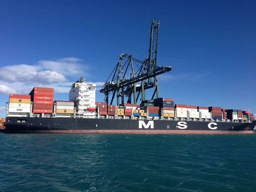 Siport 21 ayuda a la llegada del buque más grande atracado en la historia de Colombia