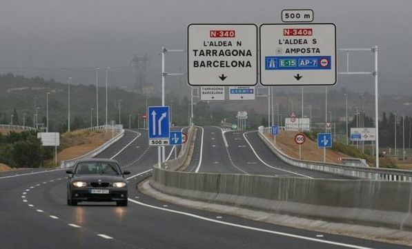 Las protestas en la N-340 y la AP-7 coincidirán con la operación salida de Barcelona Las protestas en la N-340 y la AP-7 coincidirán con la operación salida de Barcelona