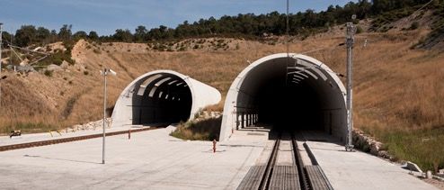 Tunel del AVE entre España y Francia