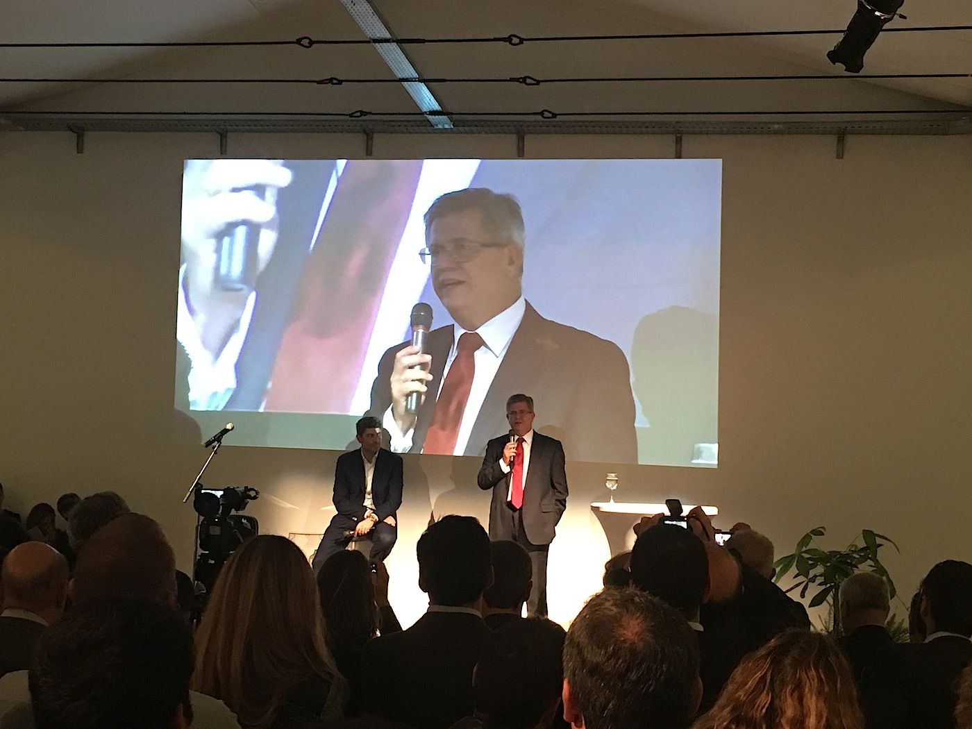 Gabriel Leal director general de Signus