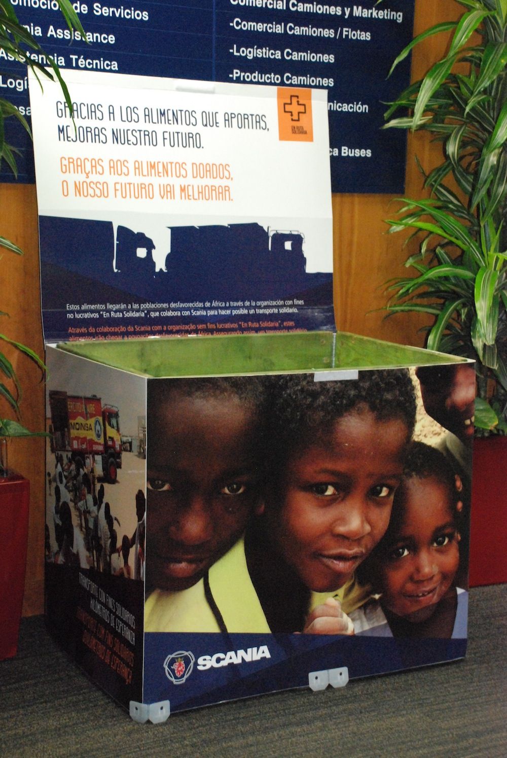 scania-organiza-una-recogida-de-alimentos-no-perecederos