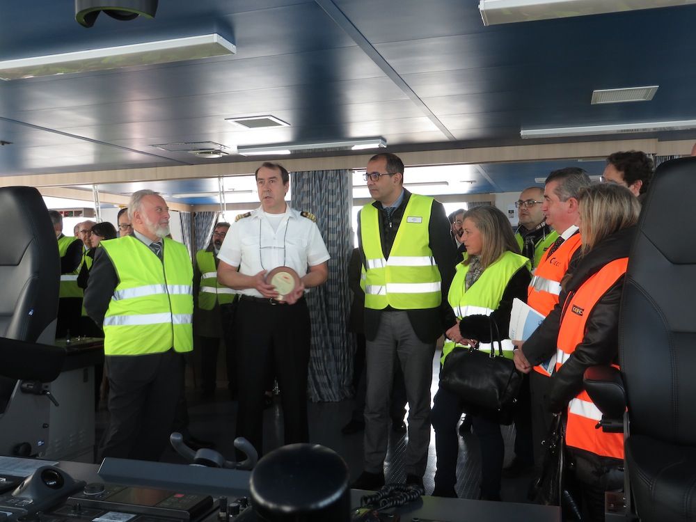 el-puerto-de-vigo-se-convierte-en-el-primer-puerto-de-espan%cc%83a-con-una-escala-regular-de-un-buque-propulsado-con-gnl