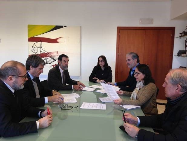 el-puerto-de-valencia-constituye-la-asociacion-aportem-puerto-solidario-valencia