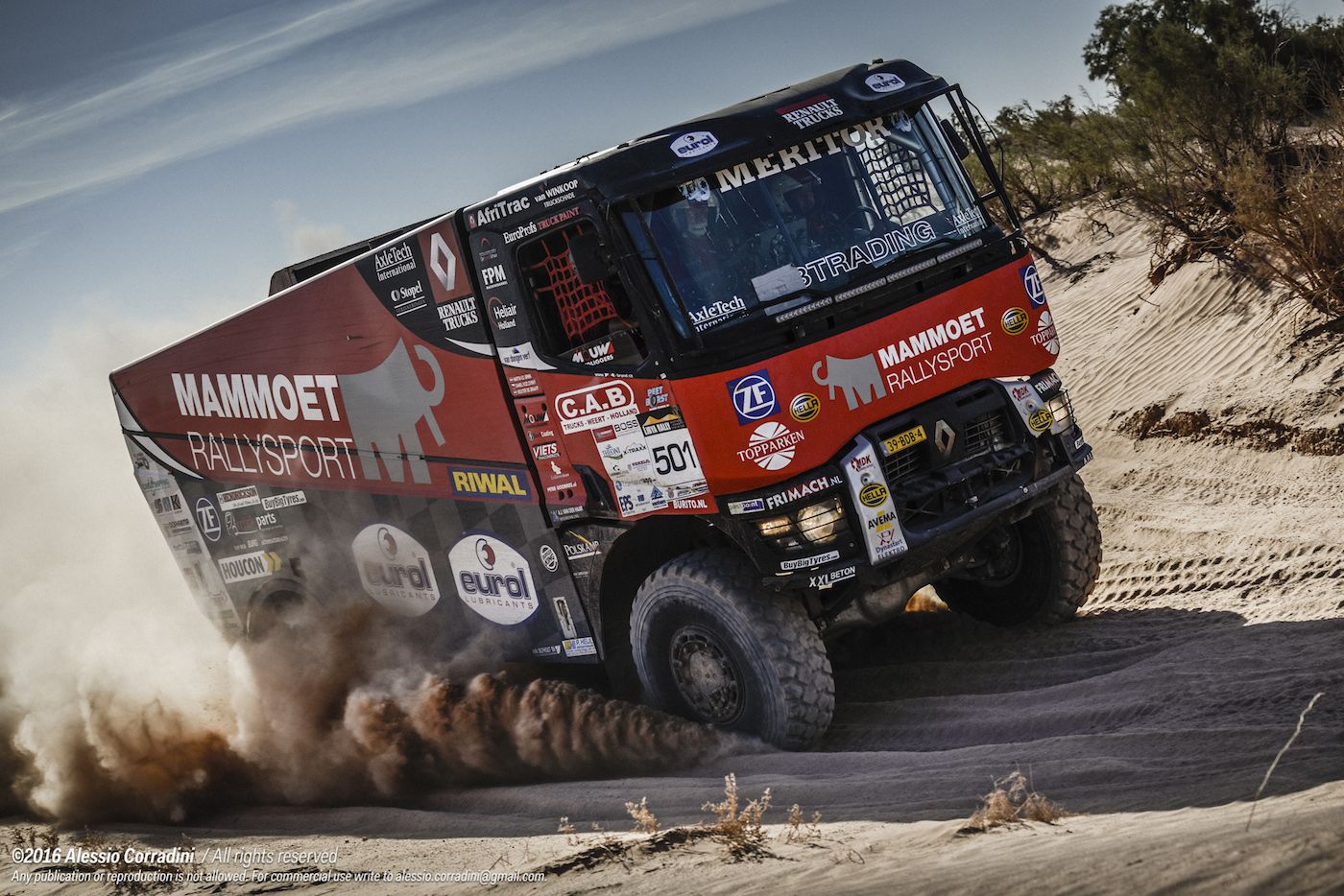 renault-trucks-mkr_en-el-dakar-2017