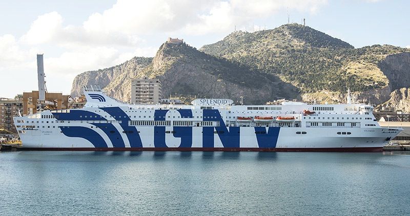 buque-splendid-de-grandi-navi-veloci buque-splendid-de-grandi-navi-veloci