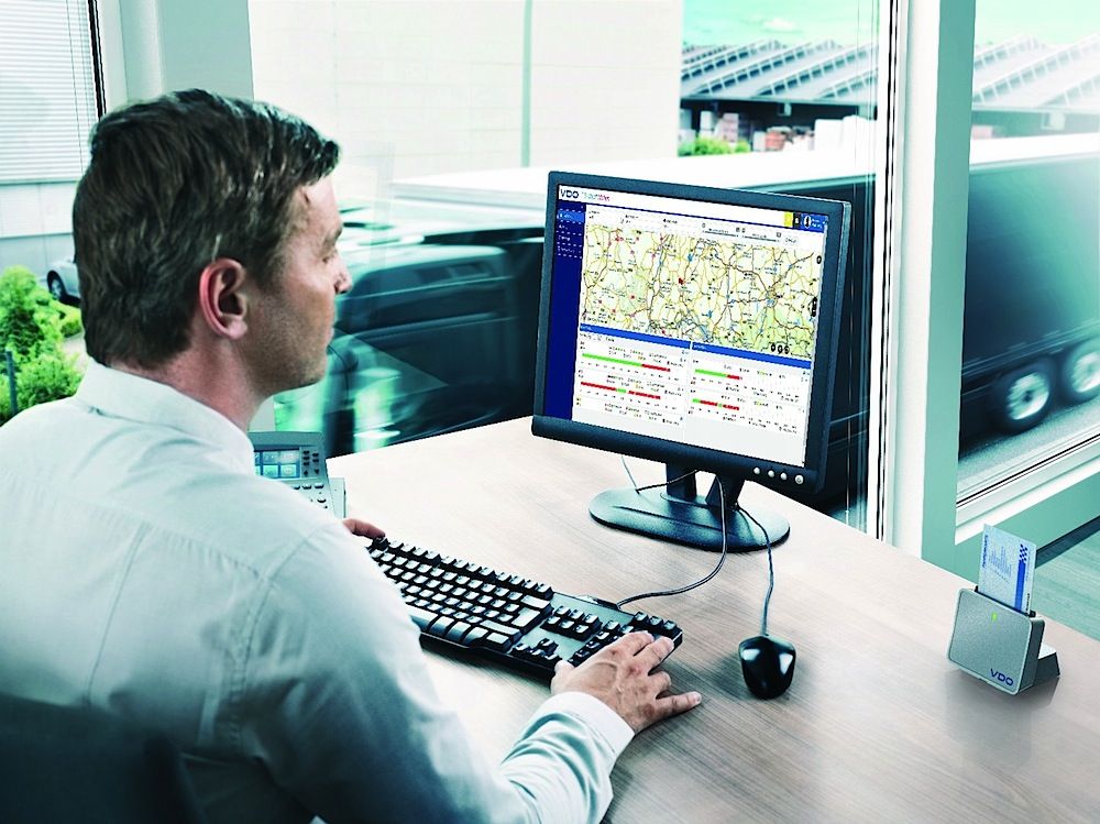 continental-presenta-su-nuevo-dispositivo-de-control-de-flotas