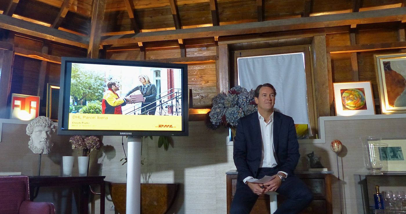 claude-piwko-dhl-parcel