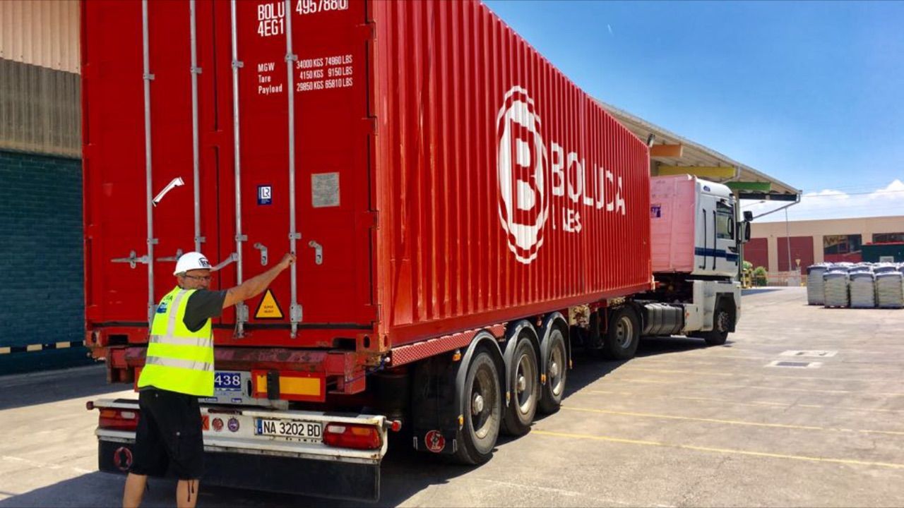 Las dos entidades argumentan que existen factores objetivos que justifican el adelanto de la jubilación del colectivo.