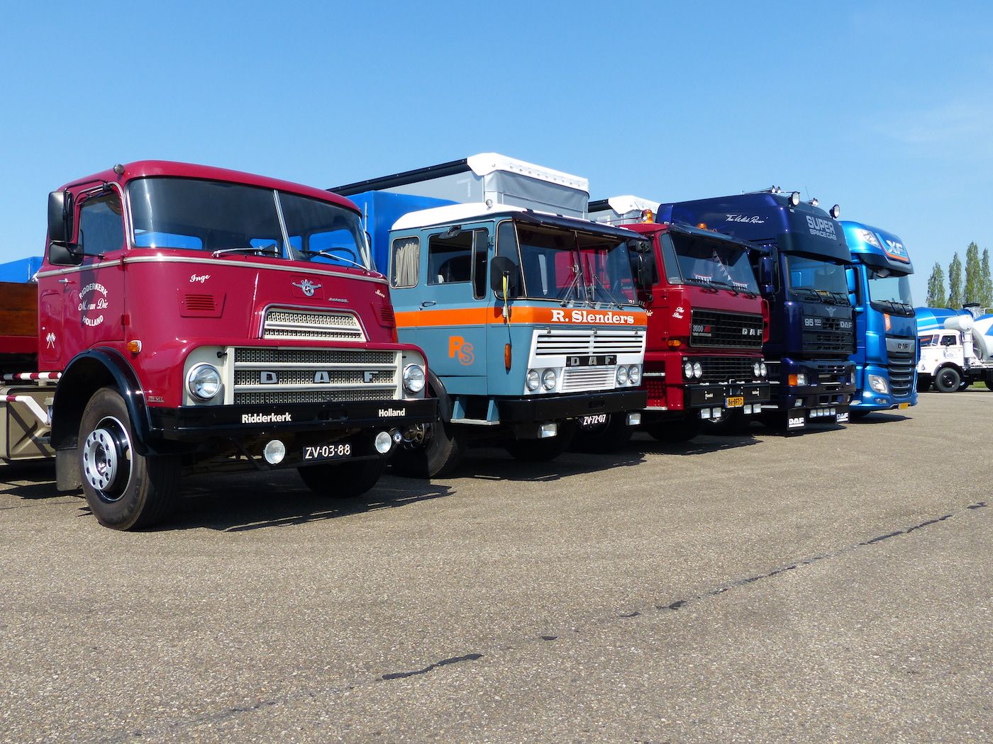 exposicion-daf-en-el-90-aniversario
