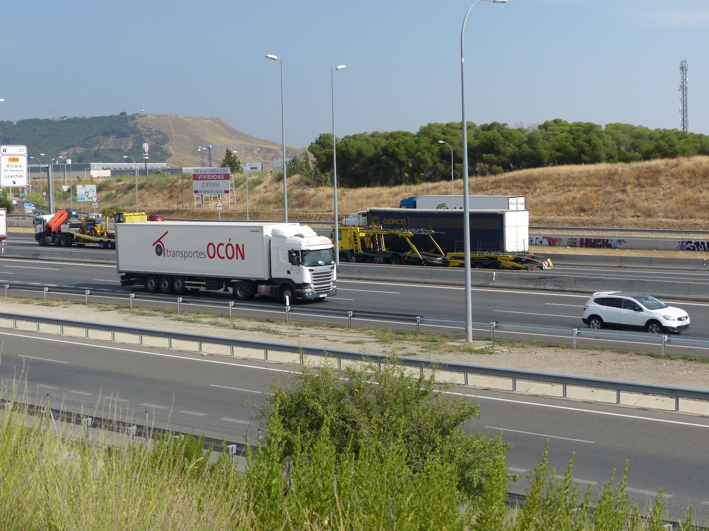 camion-camiones-transporte-carretera-semi-transportes-ocon-con-scania