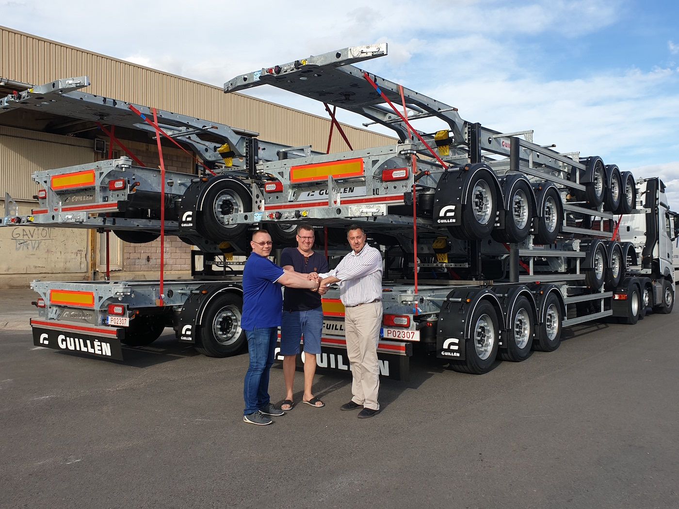 guillen-entrega-de-semirremolques-a-westtransit
