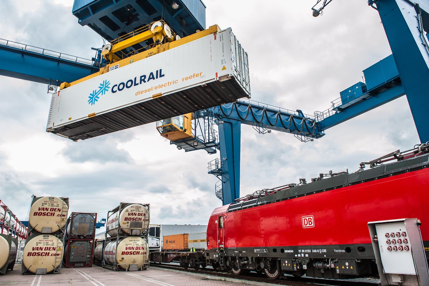 servicio-de-coolrail-entre-valencia-y-rotterdam