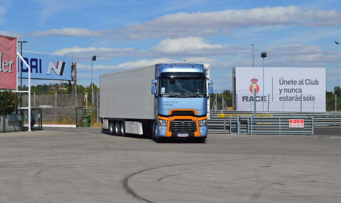 camion-renault-trucks-optifuel-challenge-2019-el-jarama