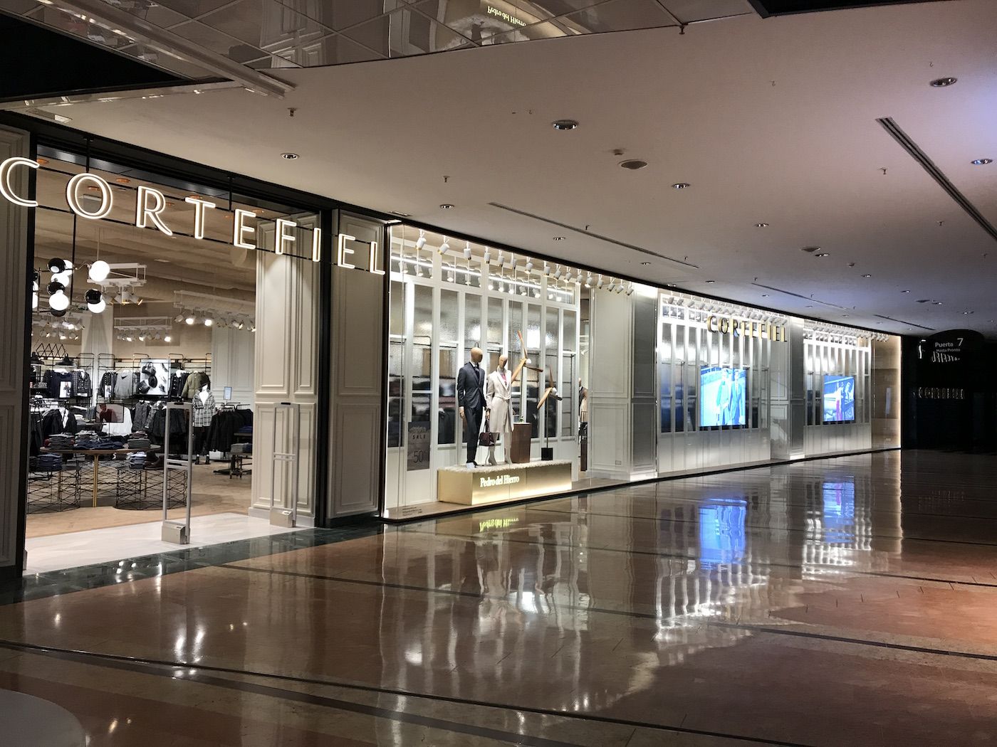 La abudabí Multiply Group cierra la adquisición de una participación mayoritaria en Tendam