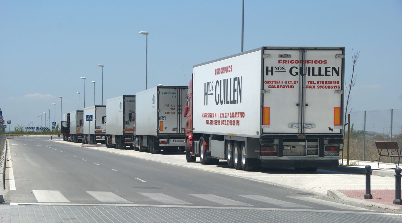 frigos-aparcados-torrejon