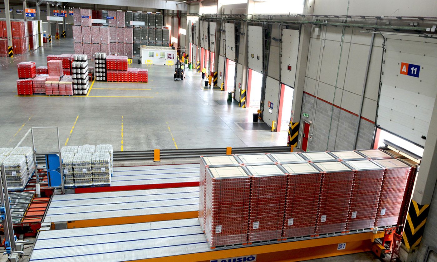 inmologistica-nave-interior-muelles-automaticos