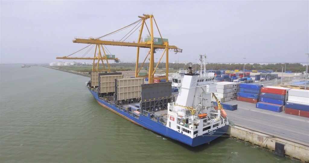 Instalaciones del puerto de Huelva