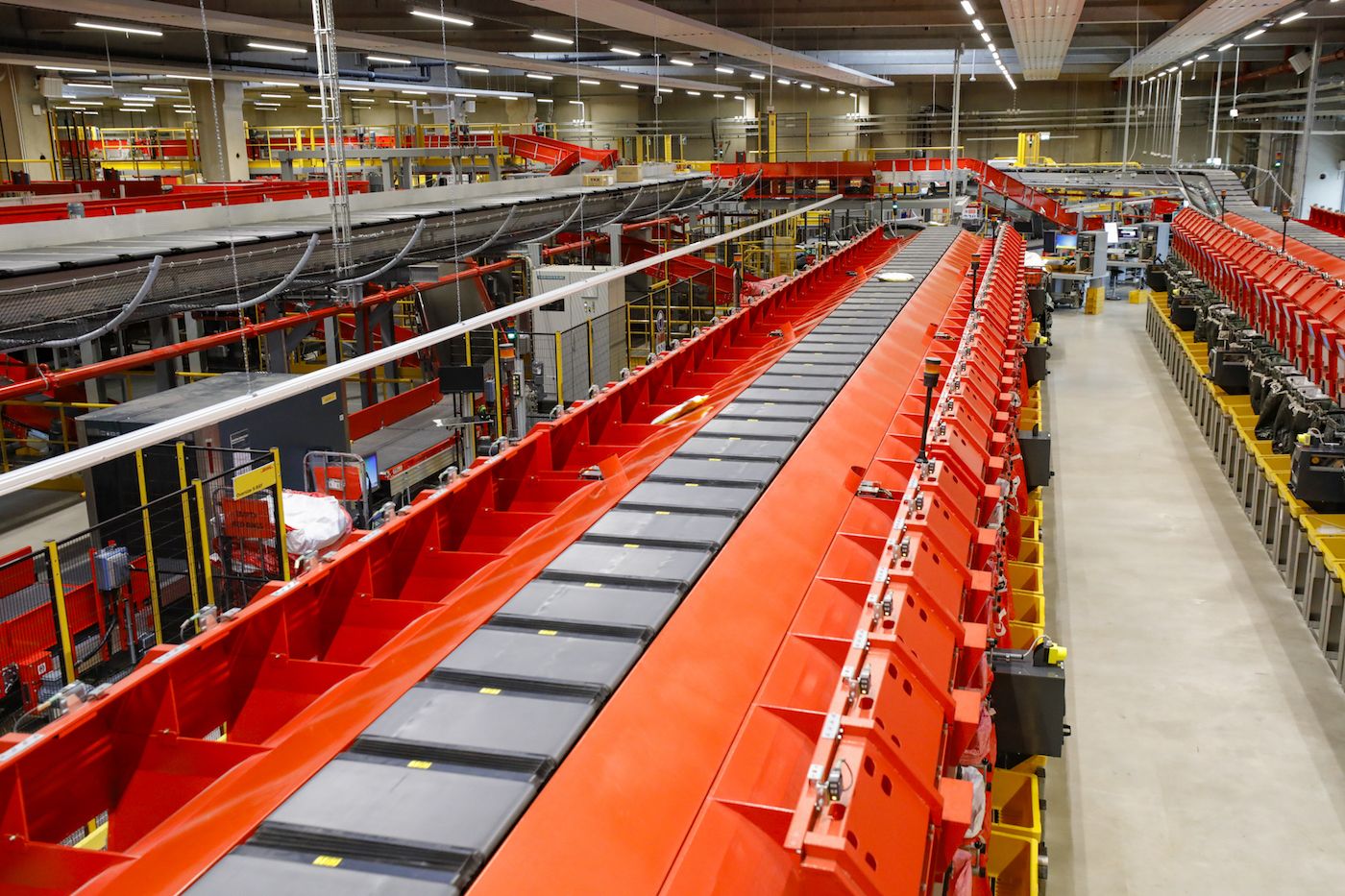 Nuevo hub de DHL Express en el aeropuerto de Colonia