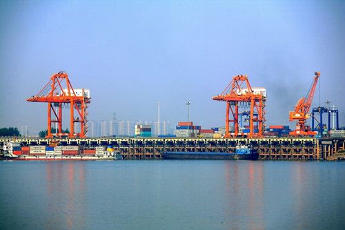 Terminal de contenedores de Wuhan Yangluo Port