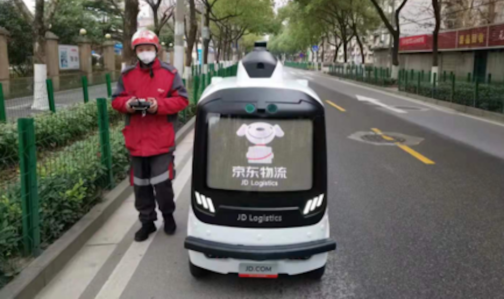 robot-de-entrega-en-Wuhan-1