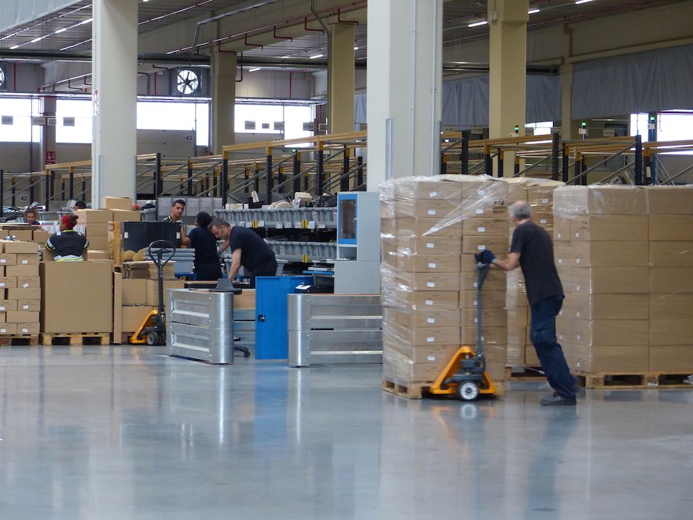 trabajadores-logistica-y-transporte