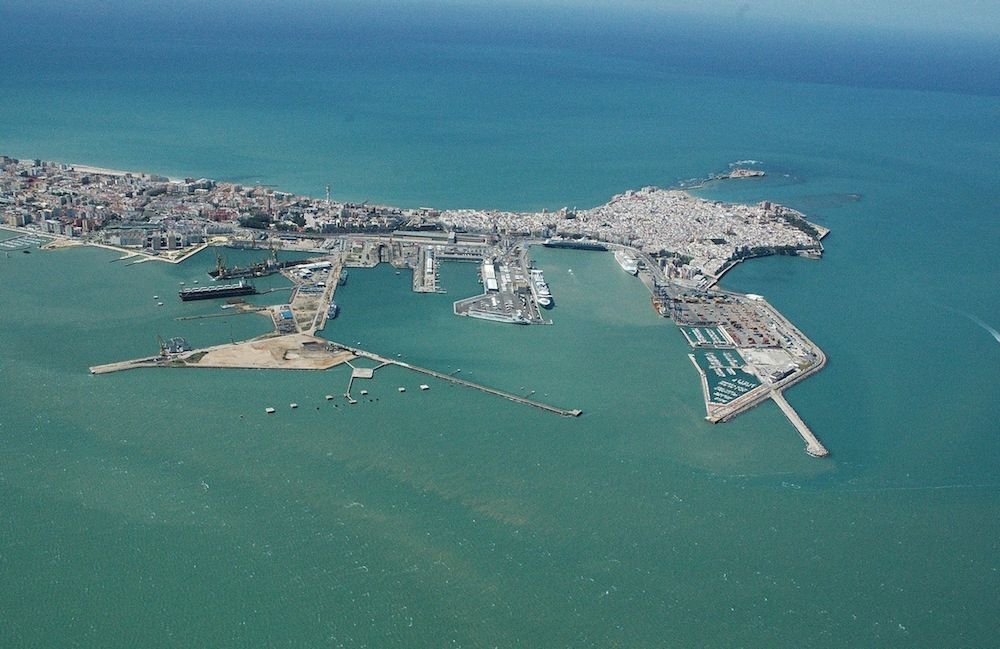 Vista-aerea-del-Puerto-de-Cadiz