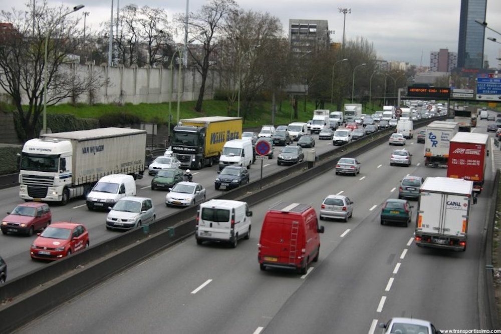 Con esta decisión, las autoridades francesas recuperan los controles policiales y aduaneros en sus fronteras.