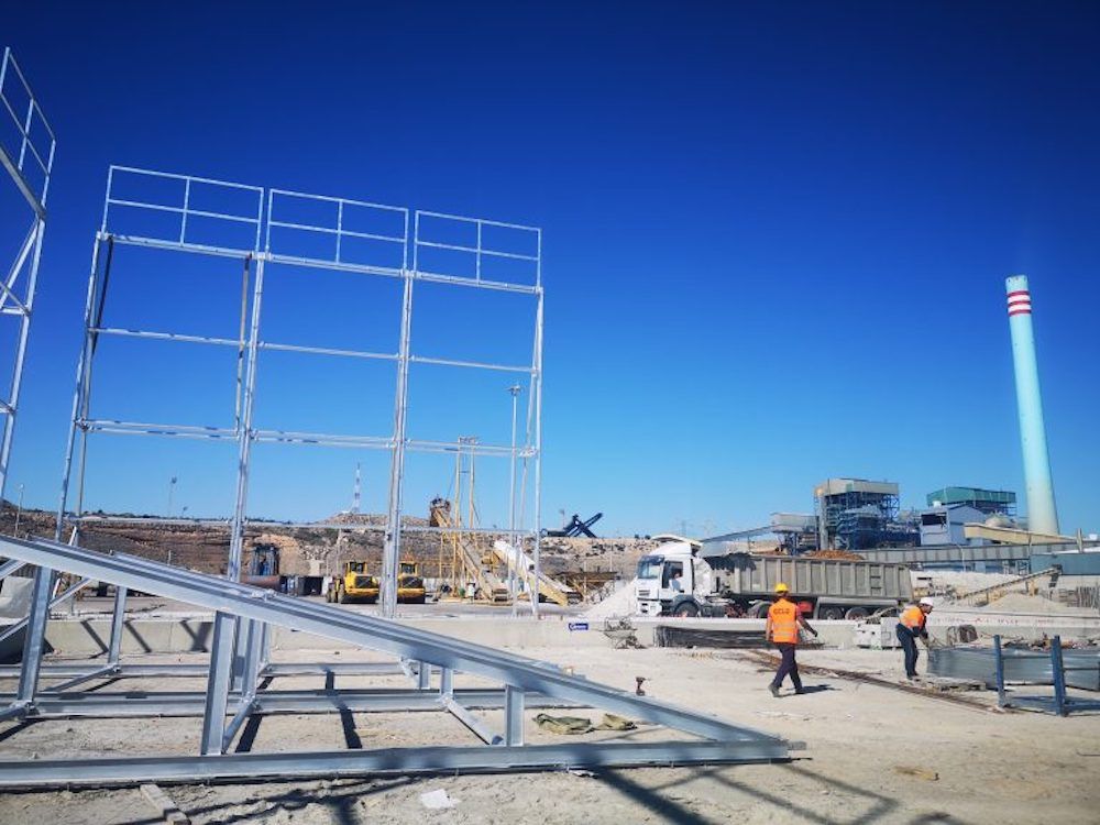 Pantallas atrapapolvo en el puerto de Carboneras Pantallas atrapapolvo en el puerto de Carboneras