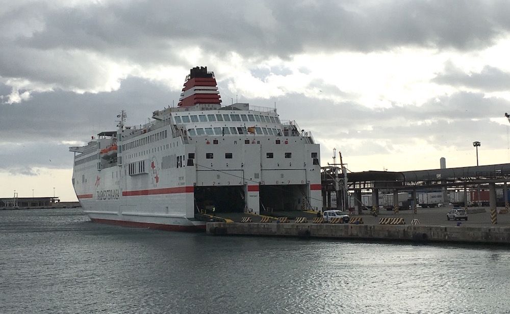 el-Fortuny-de-Trasmediterranea-en-el-puerto-de-Malaga el-Fortuny-de-Trasmediterranea-en-el-puerto-de-Malaga